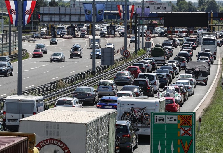 Ovog vikenda na hrvatskim autocestama 27 tisuća vozila manje nego lani